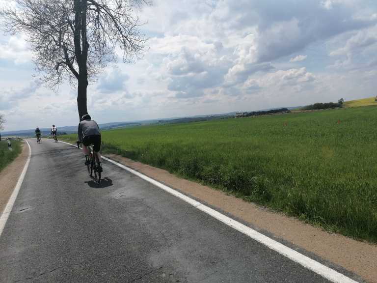 rechts Augustusburg ...